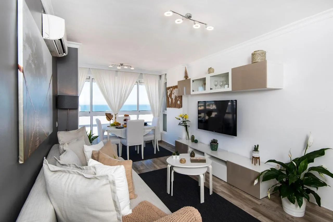 Wonderful apartment in Puerto Marina Benalmádena 0*,