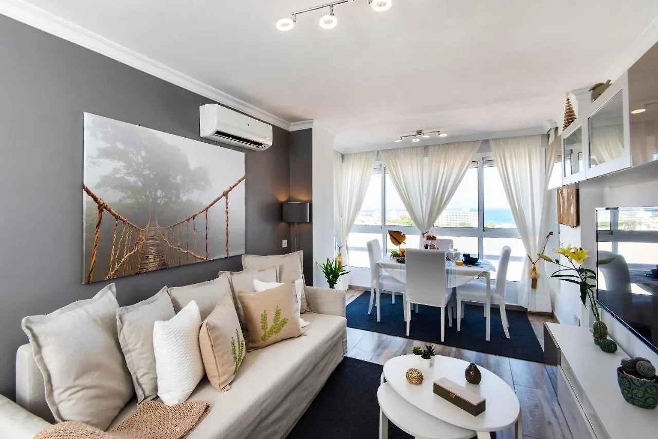 Wonderful apartment in Puerto Marina Benalmádena Spagna